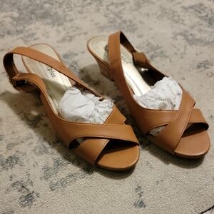 Stylish Tan Sandals